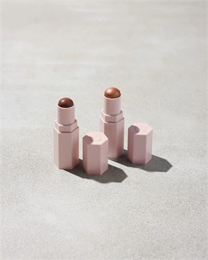 {{photo.Alt || photo.Description || 'FENTY BEAUTY набор стиков для контуринга Mini Match Stix Duo Contour + Highlighter Set, 2 х 2,8 г, Espresso &amp; Sinamon'}}