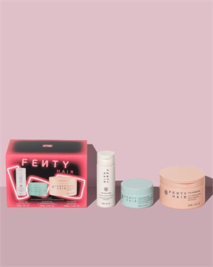 {{photo.Alt || photo.Description || 'Fenty Beauty набор для формирования локонов (шампунь, глубокий кондиционер + крем для локонов) The Rich Curls 3-Piece'}}