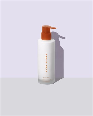 {{photo.Alt || photo.Description || 'Fenty Beauty Skin Молочко для тела Butta Drop Hydrating Body Milk, Salted Caramel, 185 мл'}}